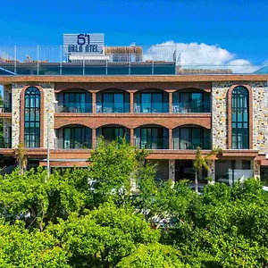Otel Ma-si, Urla
